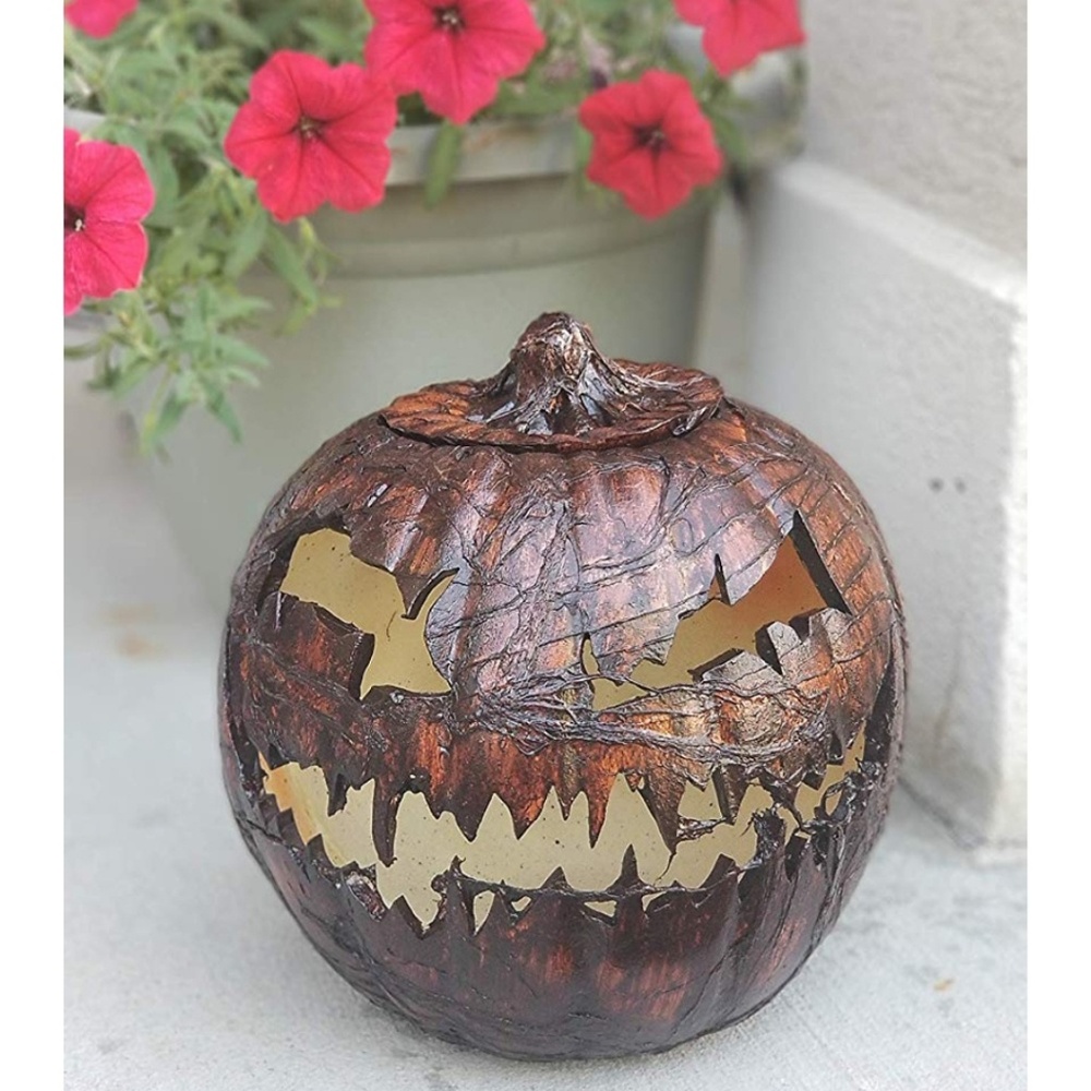 Hallowen pumpkin,  wicked gourd  " Smolder "